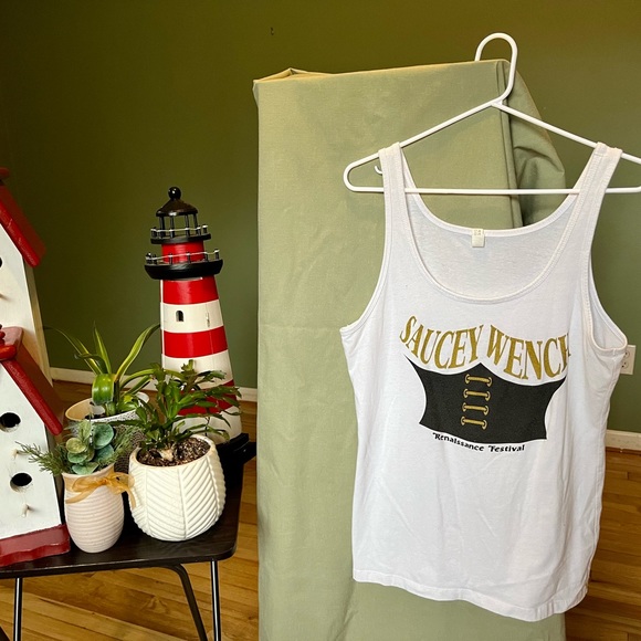“Saucy Wench” Michigan Renaissance Festival (Next Level) tank top XXL - Picture 2 of 7